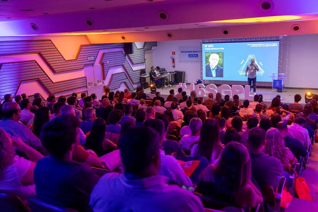 Plateia do 16º SGPL no auditório, em Goiânia (2023).