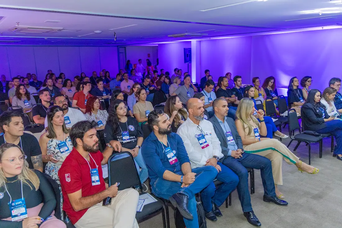 Auditório lotado durante o 18º SGPL, em Goiânia (2025).